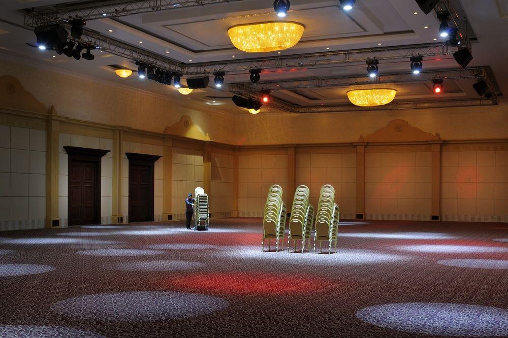 Riyadh Marriott Hotel Buitenkant foto
