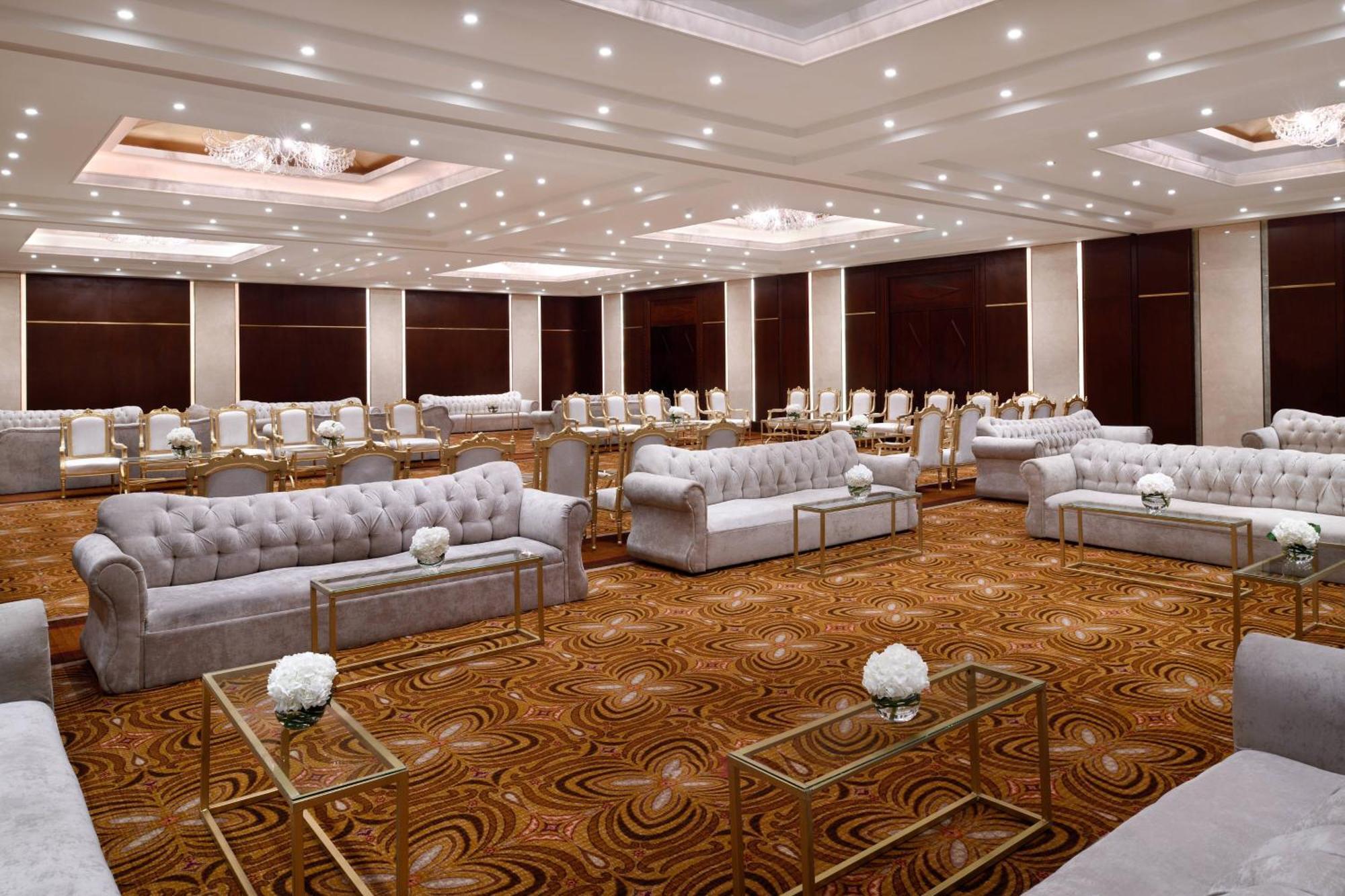 Riyadh Marriott Hotel Buitenkant foto